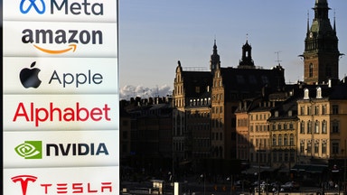 Svenska fondsparare trotsar global trend