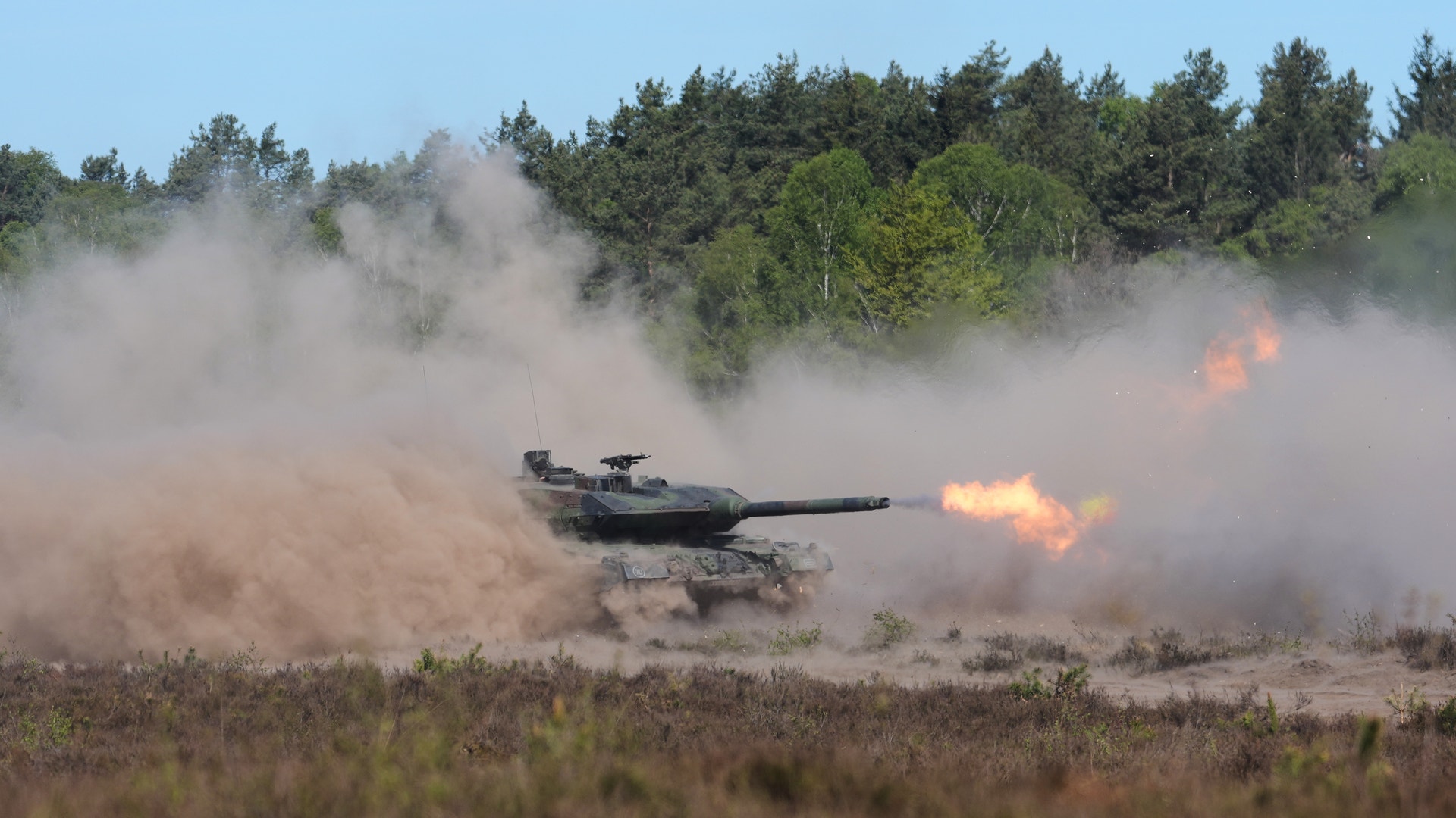 KNDS levererar stridsvagnarna Leopard 2 till den tyska försvarsmakten.