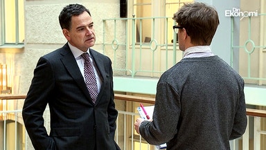 Aktiechef: "Det är upp- och nervända världen"