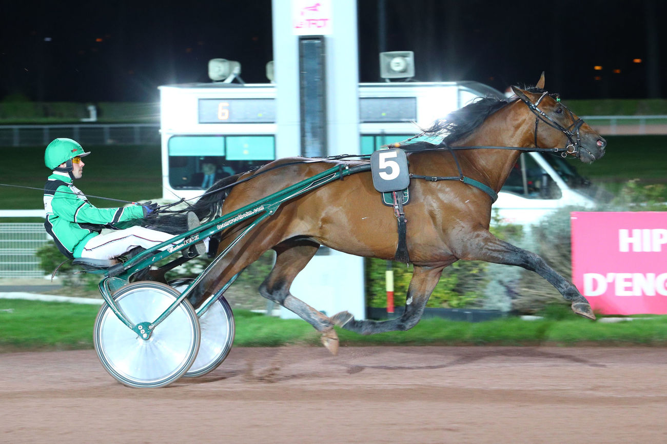 3 x svenskt i Frankrike