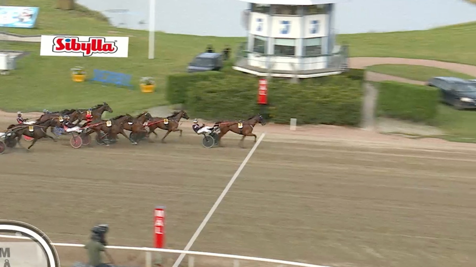 Ursula skrällde i Breeders Course Derbyday-race