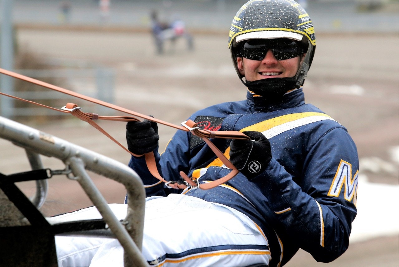Melanders Hambo-hopp - årsdebuterade på 1.09,2