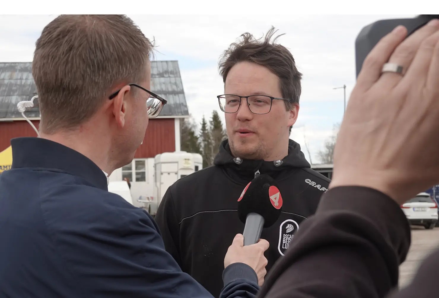 Miljonären lägger tävlingsskorna på hyllan
