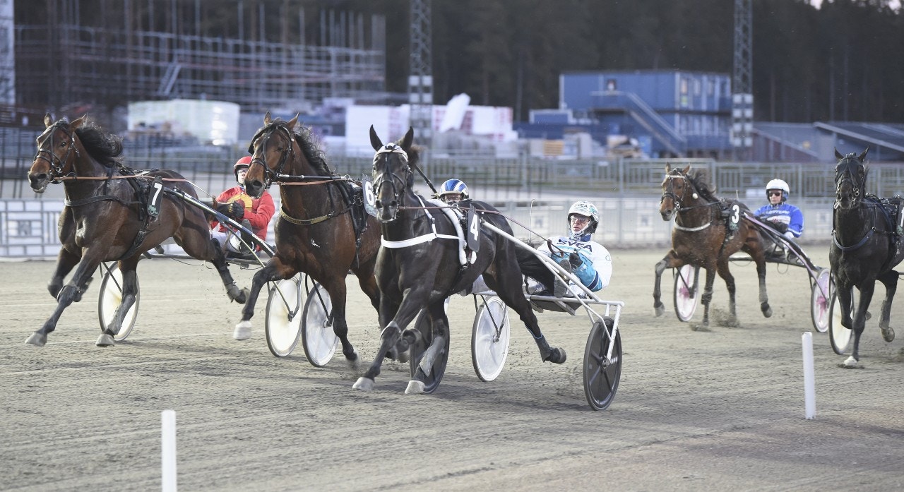 Sister Sledge presenterade sig - lätt efter blixtsnabb start