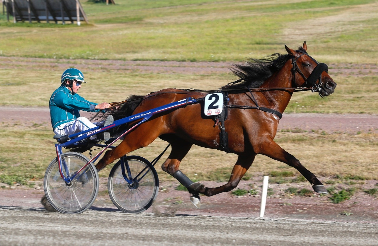 Karl O Johansson visar inga ålderskrämpor - Foto: ALN