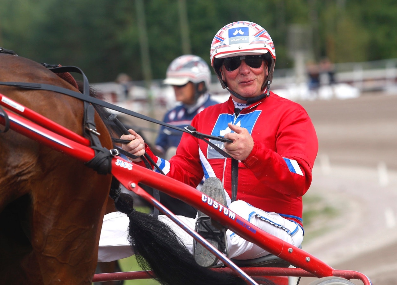 Stark dubbel till Hans-Owe