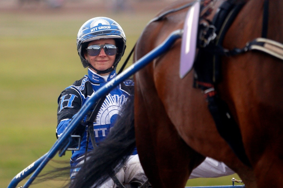 Axevalla 7 april: Henna Halme är på hugget