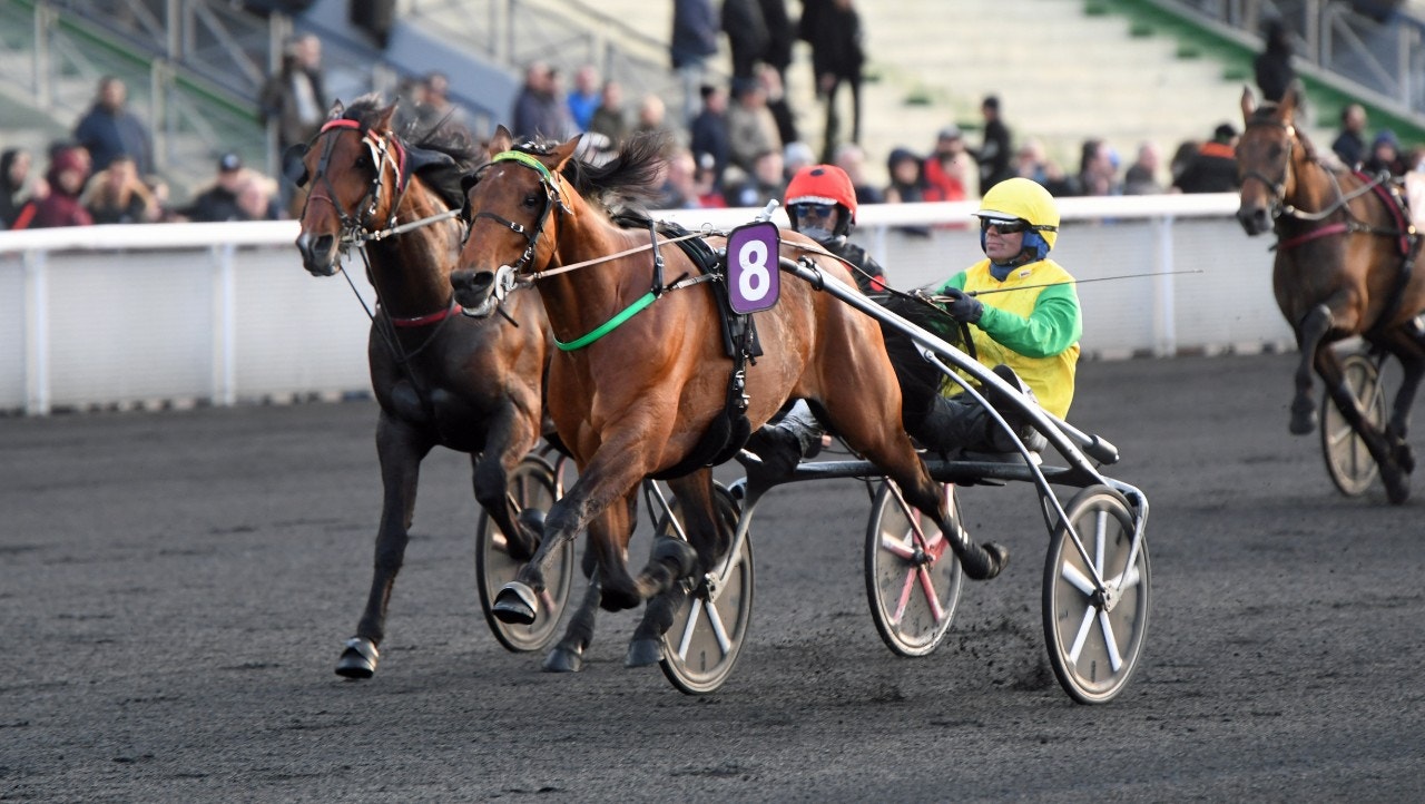 Lätt för Face Time Bourbon