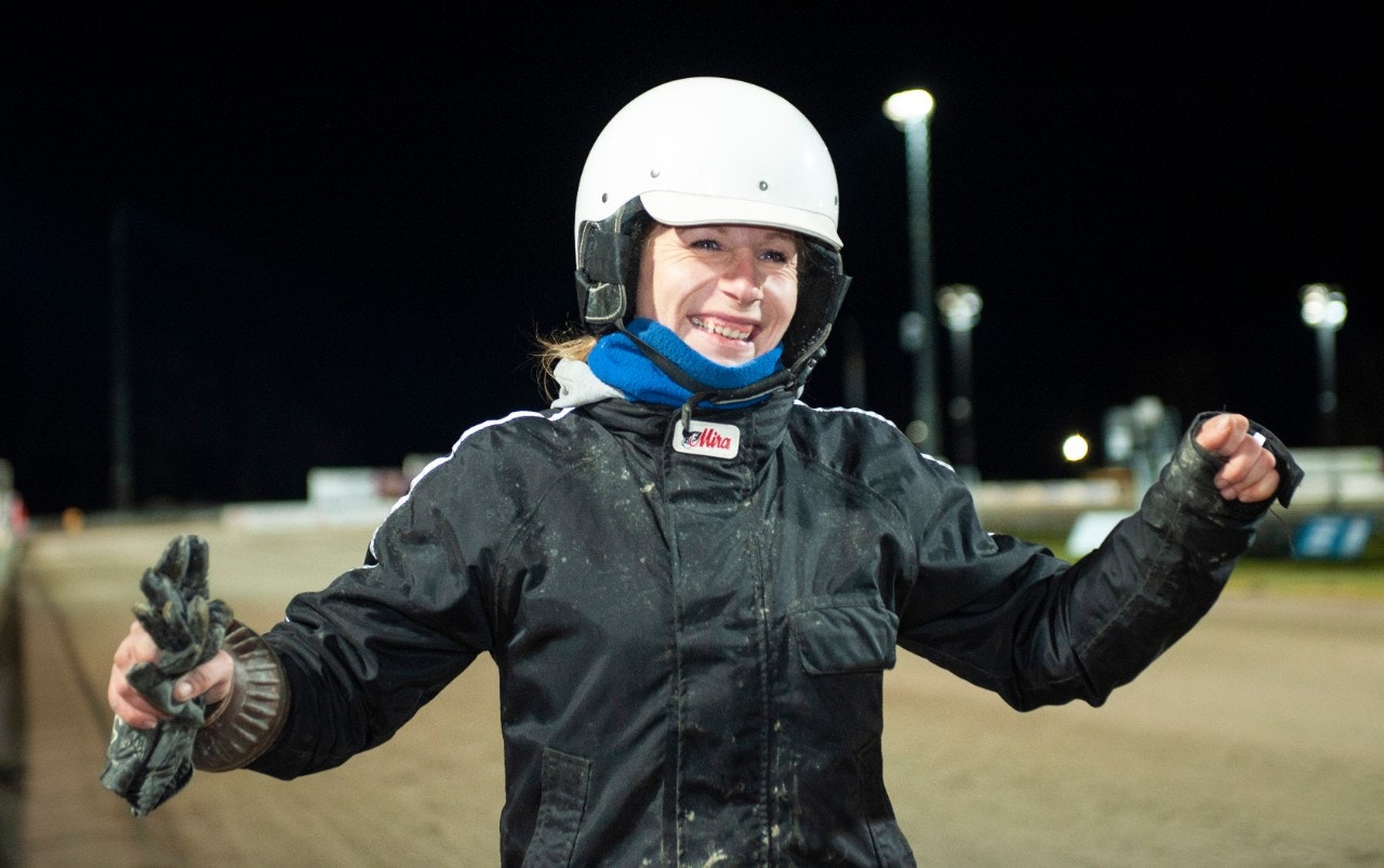 Sybille Tinter har intressanta hästar på "Valla" i kväll. Foto: Johan Grundin, ALN