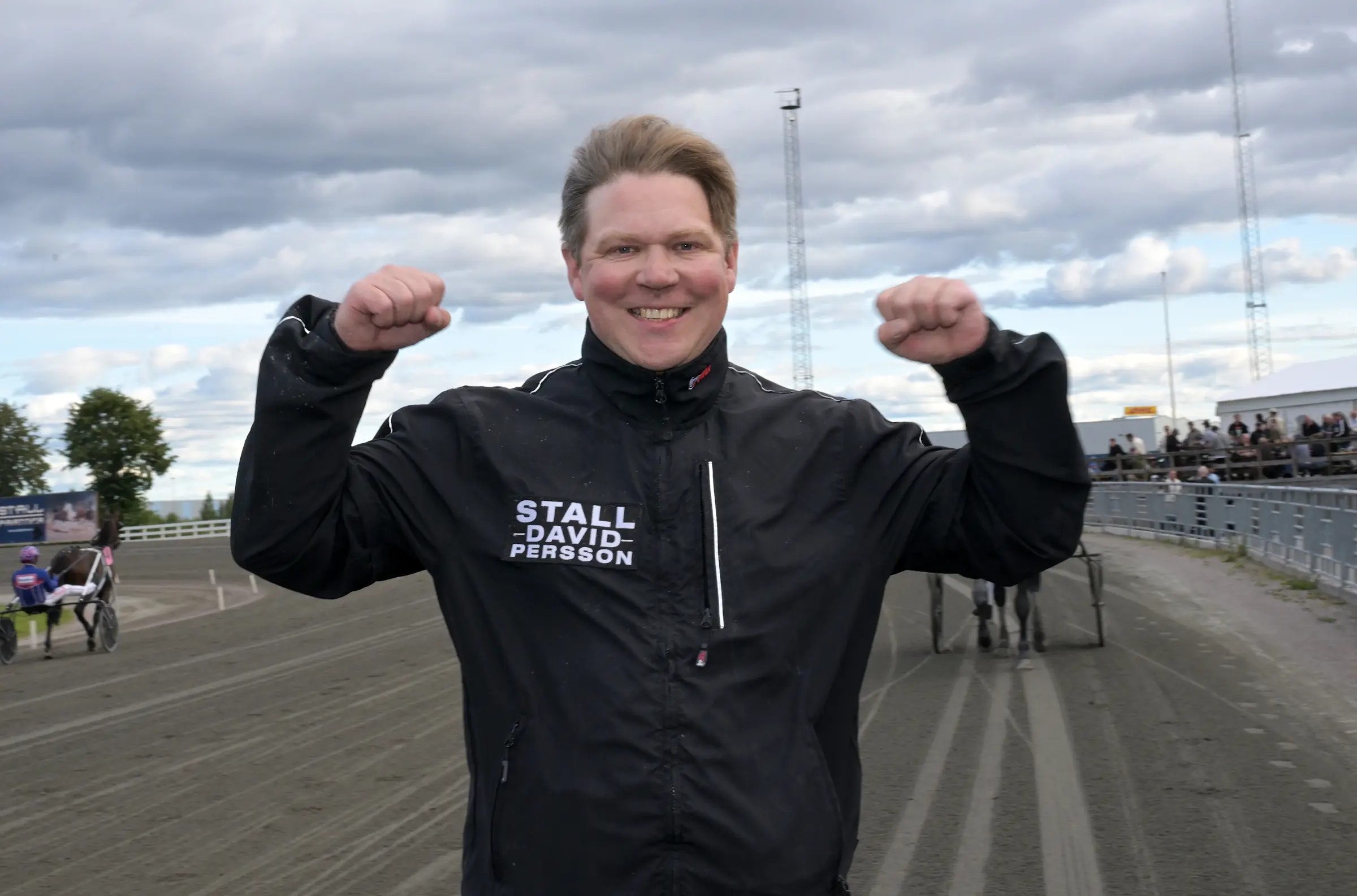 E3-finalist byter regi – flyttas till Persson