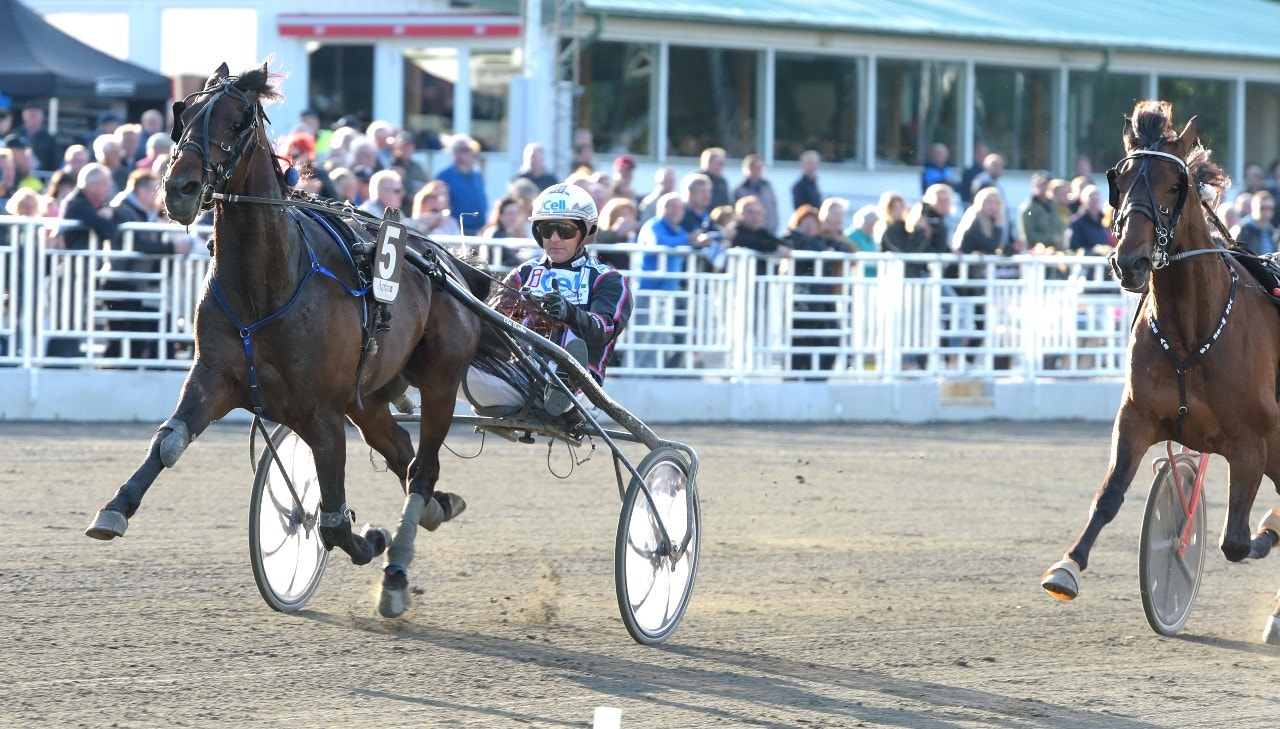 Trippelmiljonär till Goop - ska tävla i Frankrike
