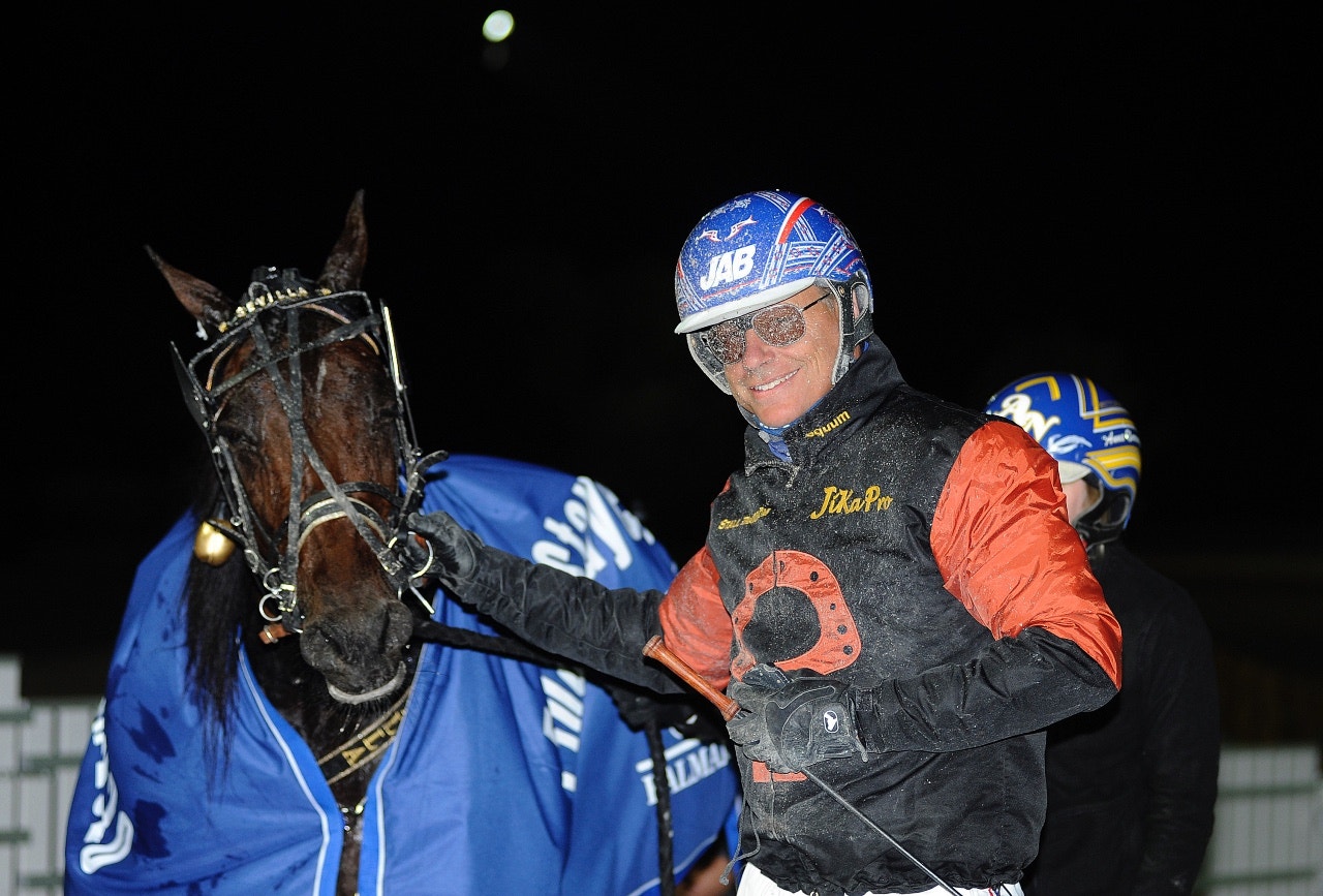 Sevilla serverades drömresa av Joakim Lövgren och vann N.J.Koster Memorial på Lunden - Foto: ALN