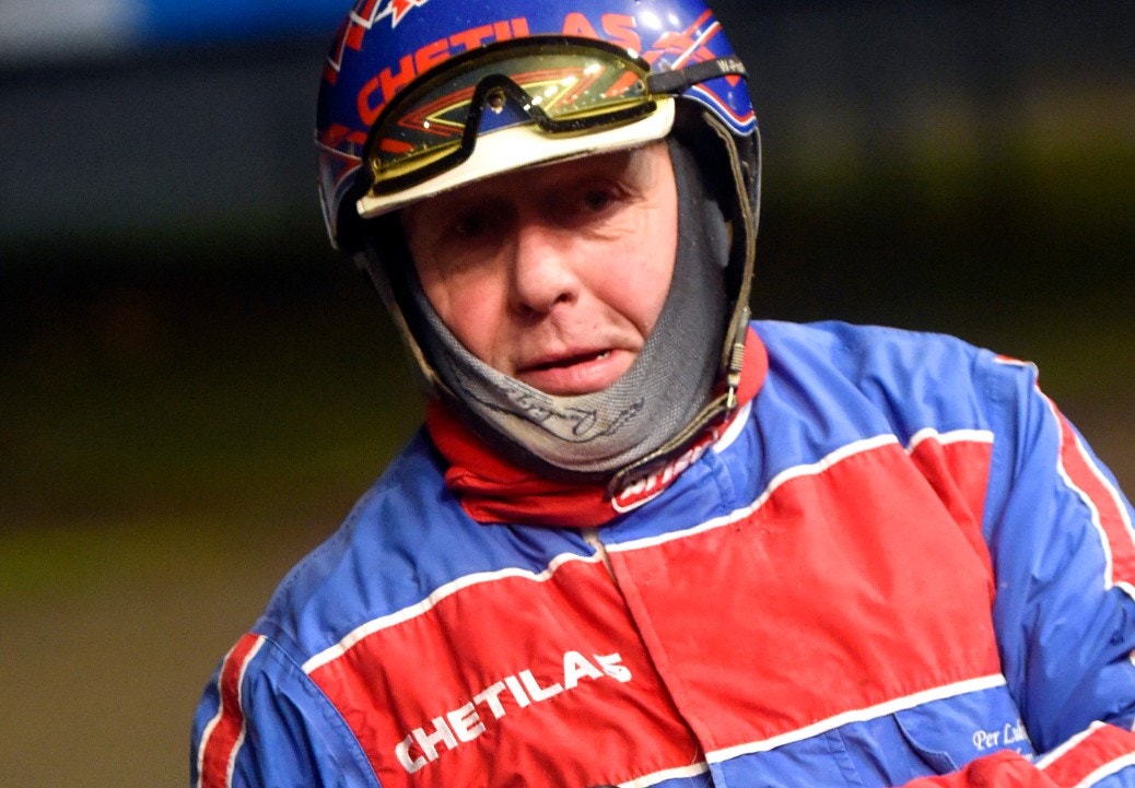 Per Ludvig Nilsen tränar Jokke Ålj som fixade staketet på Färjestad. Foto: Martin Langels, ALN