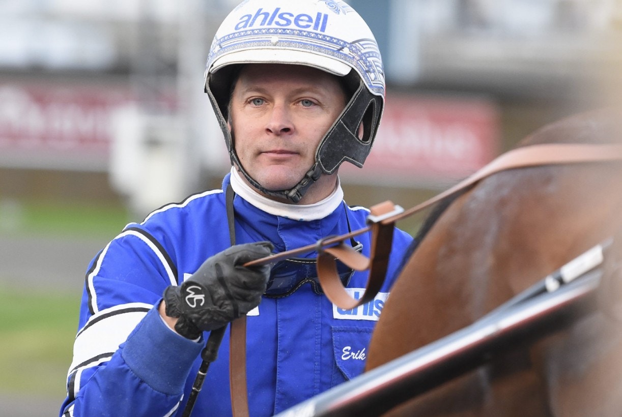 Erik Adielsson fredagsmyser på Romme. Foto: Christer Norin, ALN