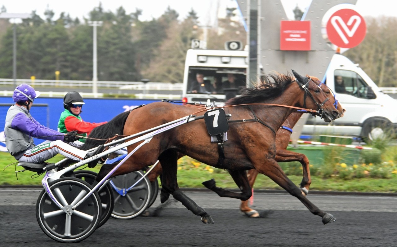 Goop-skräll i Paris