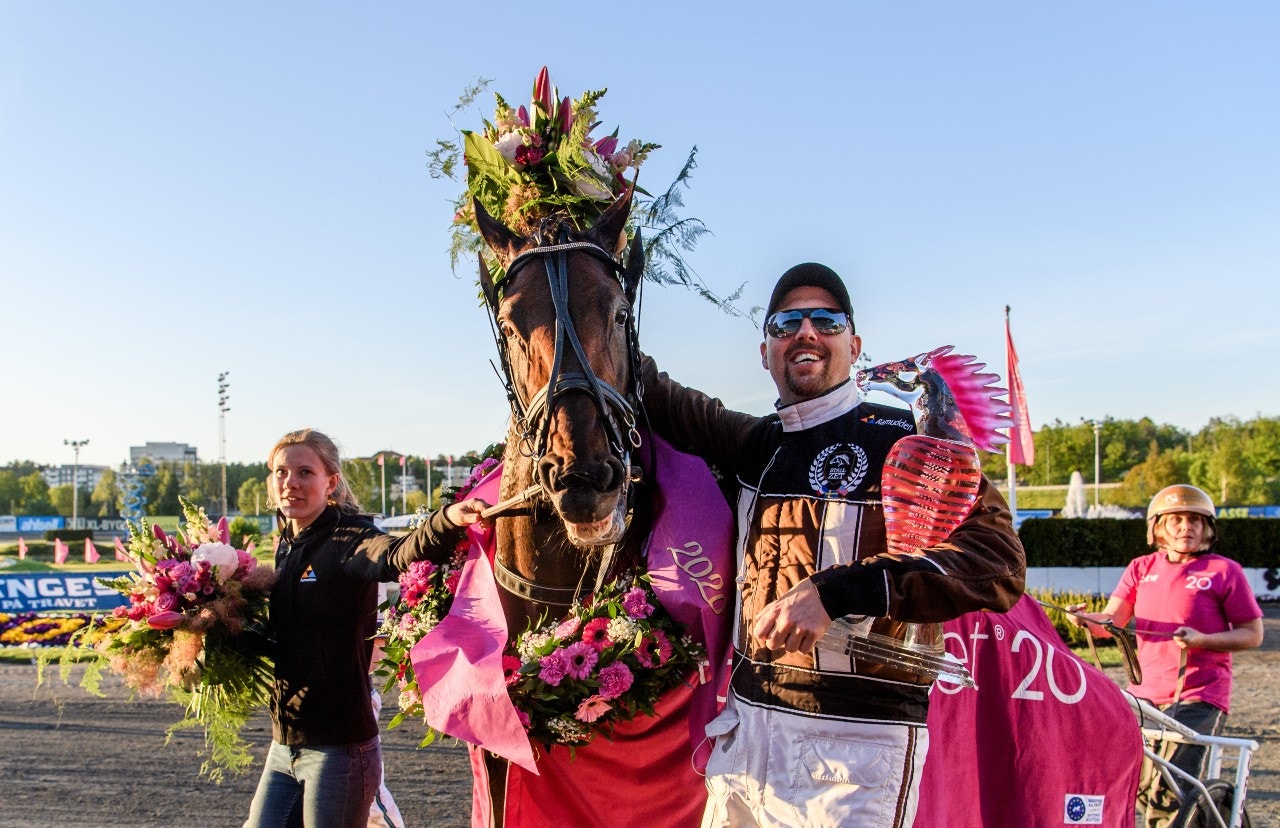 Kommer ST lägga allt ansvar på Redén?