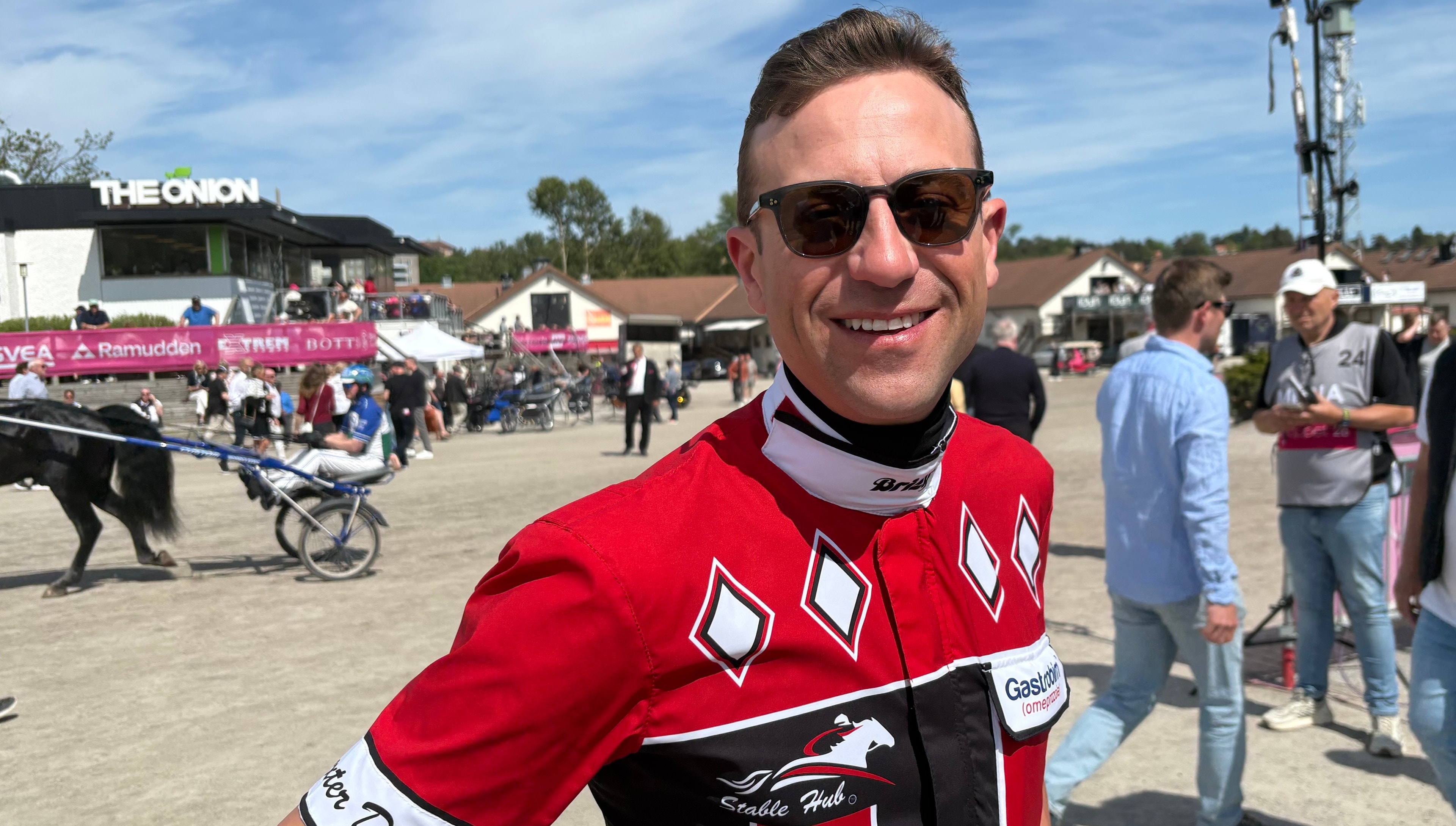 Dexter Dunn njuter och laddar för Elitloppet