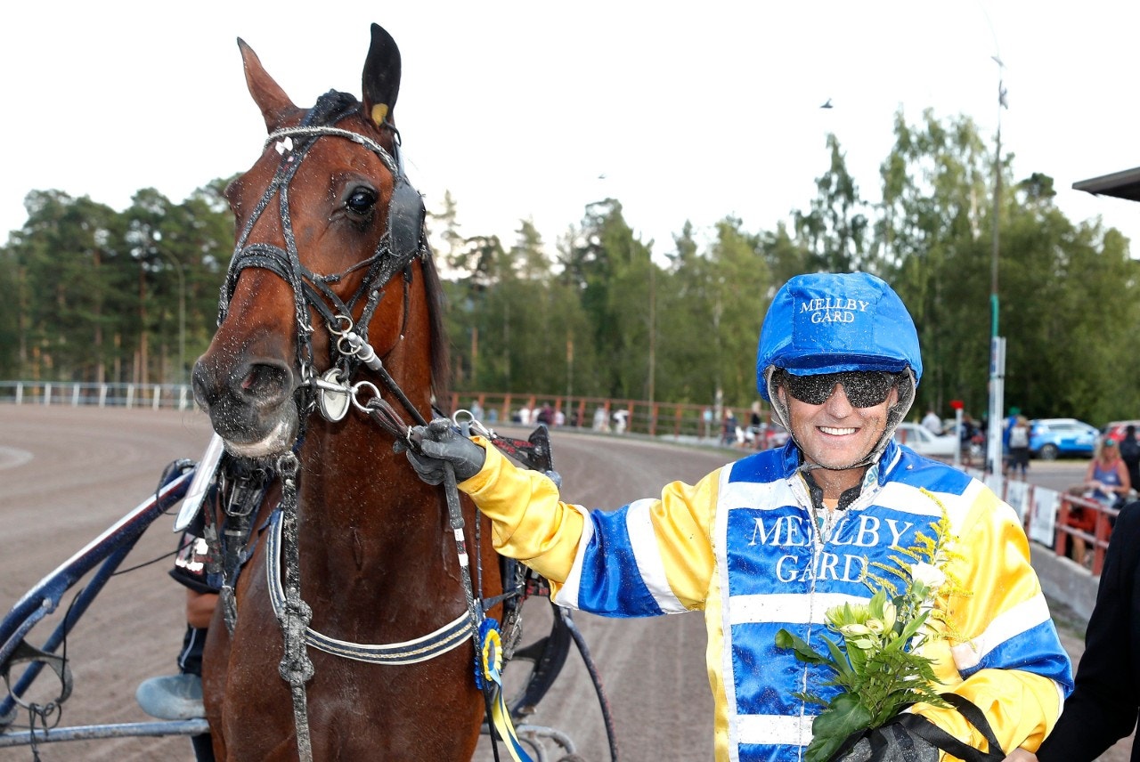 Solvalla 24 september: Mellby Goofy runt om