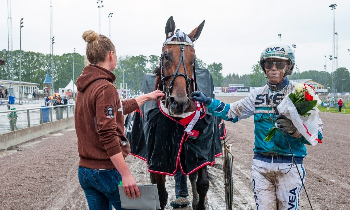 Double Exposure mot Finlandia-Ajo