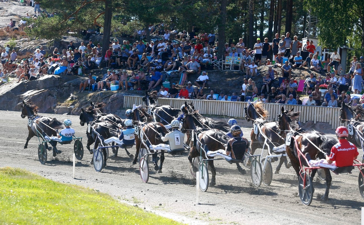Publiken får vänta