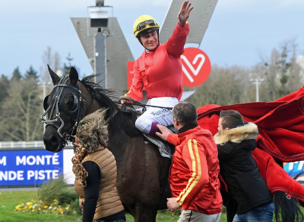 Boss du Meleuc och Alexandre Abrivard efter en tidigare seger. Foto: Gerard Forni, Scoop Dyga