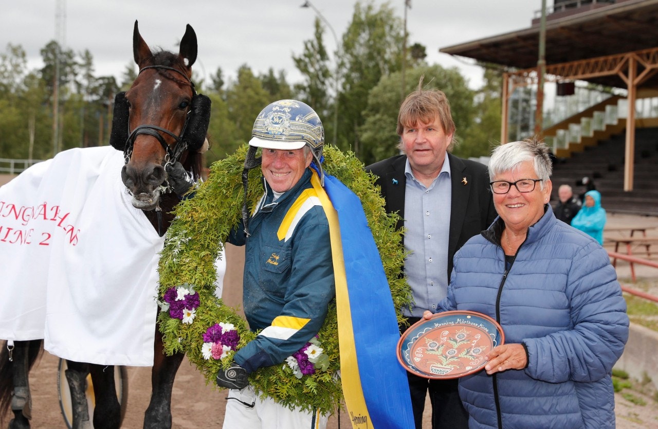 Snowstorm Hanover fick segerfira efter Henning Mårthans Minne. Foto: Micke Gustafsson, ALN