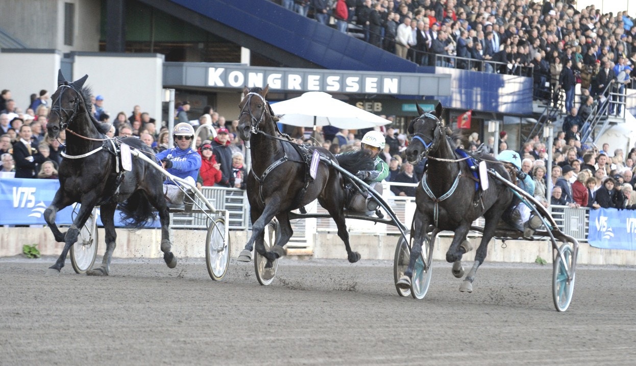 Sebastian K. vinner den första Masters-finalen på Solvalla 2012. Årets event är inställt. Foto: Micke Gustafsson, ALN