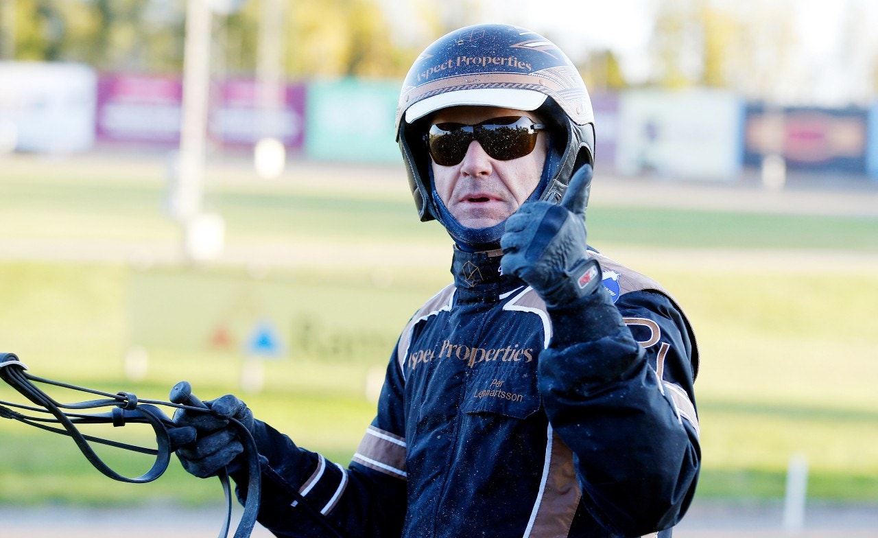 Per Lennartsson säljer gården