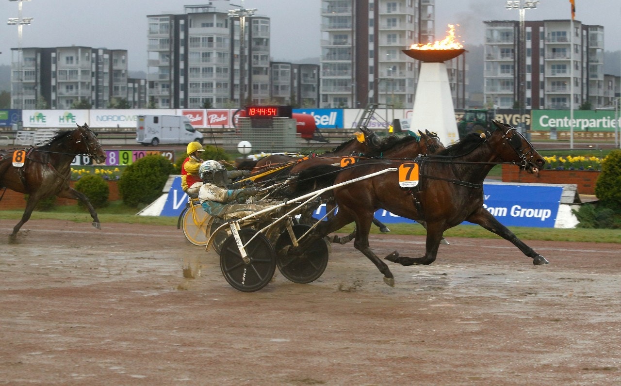 Propulsion vid årets seger i Olympiatravet. Vad sker med loppet till nästa år? Foto: Hanold, ALN