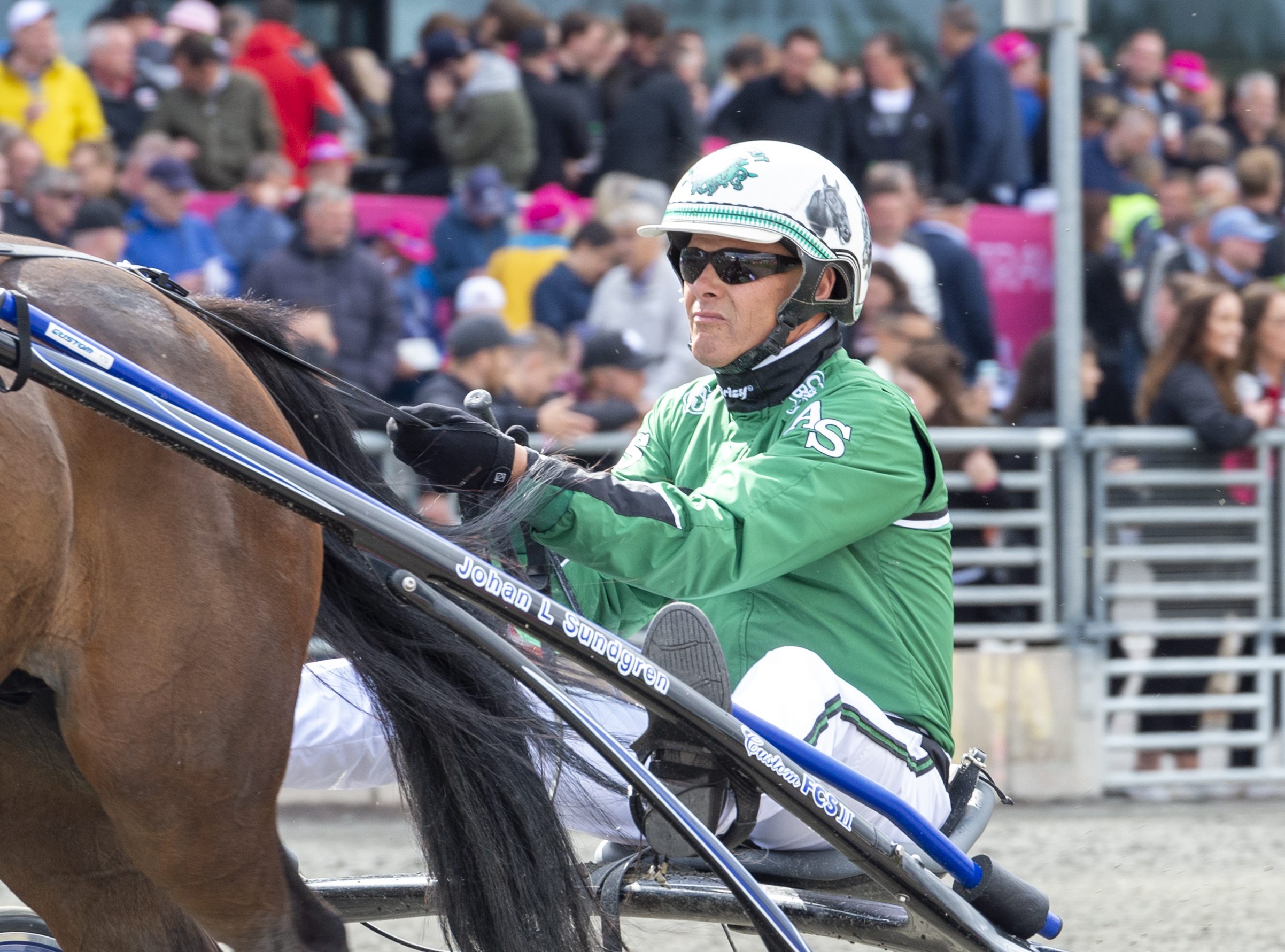 Åke Svanstedt körde Plunge Blue Chip till seger på snabba 1.09,0. Foto: ALN